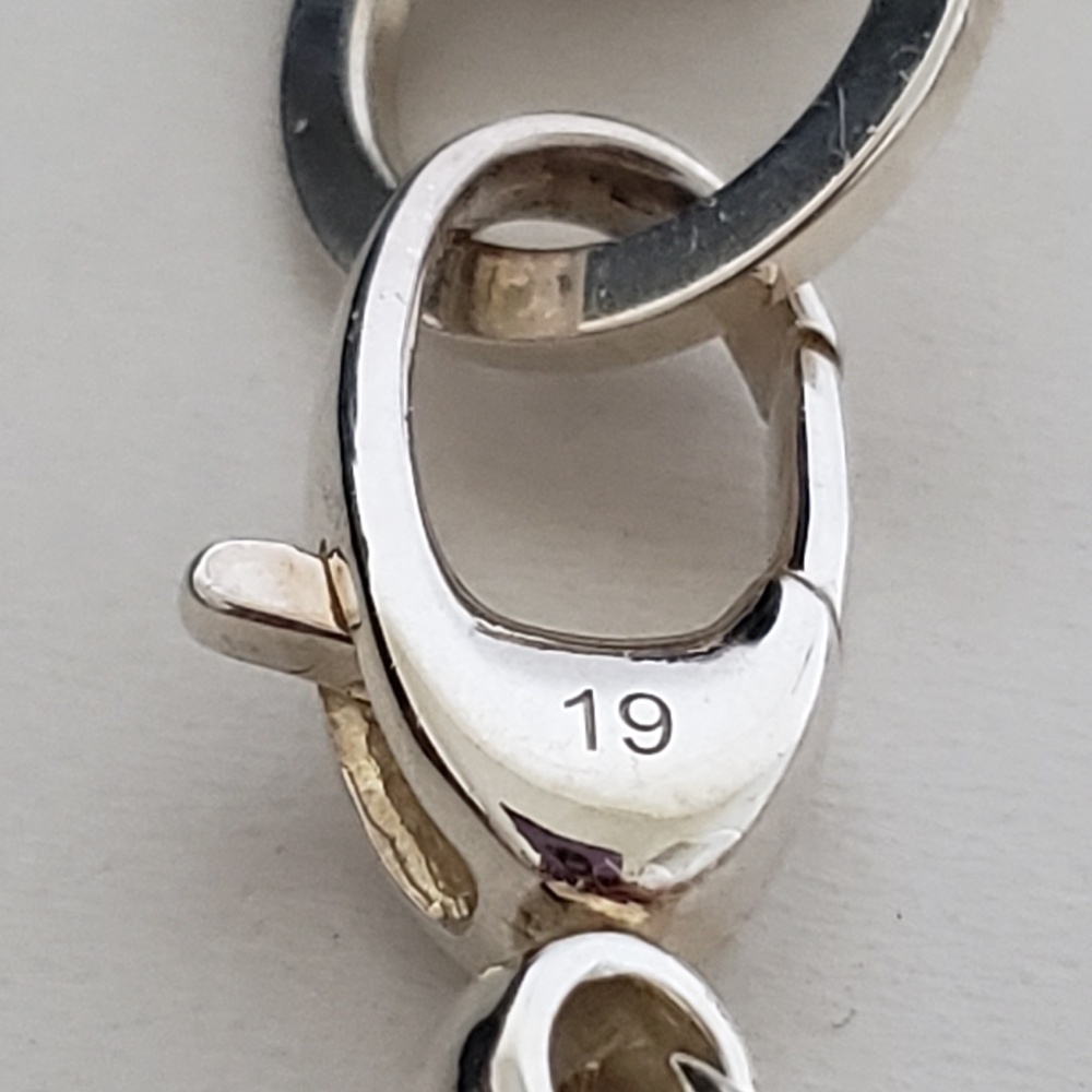 GUCCI Sterling Silver Trademark Round Charm Chain Link Bracelet 8" - Picture 11 of 11